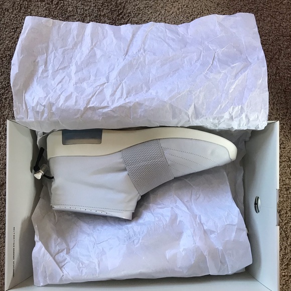 Nike x Fear of God Mocassin Pure Platinum - Picture 2 of 6